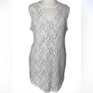 Cream Lace Sleeveless Dress
